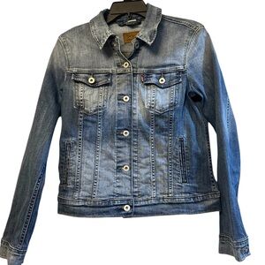 Levi’s Women’s Denim Button Front Collared Trucker Jacket Junior Size Med